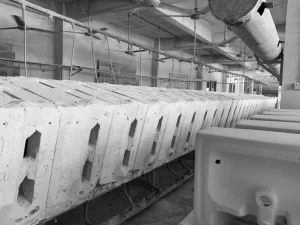 Ceramic-Bathroom-sink-Manufacturer-7-768x576