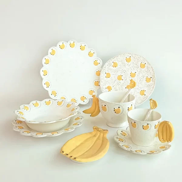 Ceramic-Tableware-Set-in-Bulk-with-Vintage-Banana-Design-4