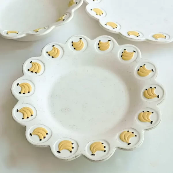 Ceramic-Tableware-Set-in-Bulk-with-Vintage-Banana-Design-6