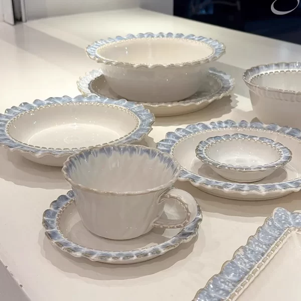 wholesale-ceramic-dinnerware-vintage-blue-rim-plates-and-bowls-wholesale-2