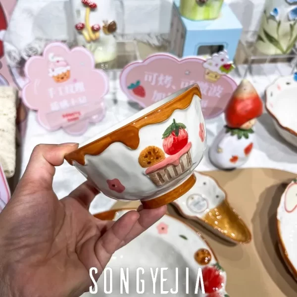 wholesale-ceramic-tableware-set-with-cartoon-strawberry-&-ice-cream-design-2