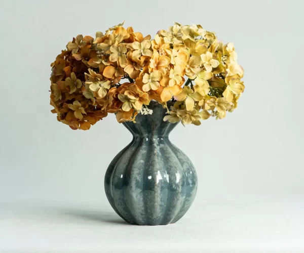 unique-vases-wholesale-for-flower-arrangement-and-home-decor-2