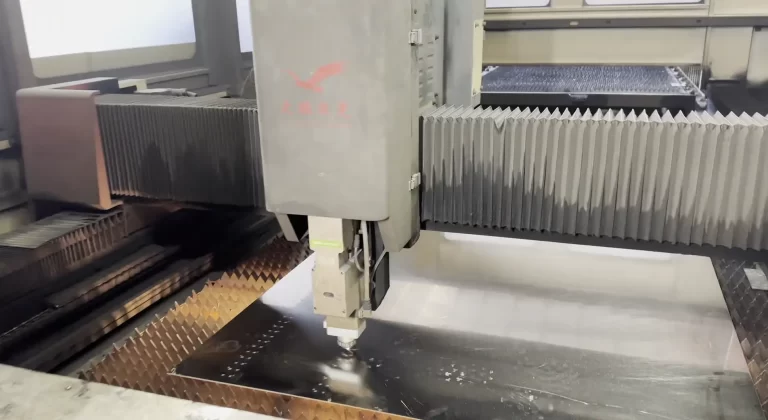 bathroom-cabinet-manufacturer-CNC-cutting-machines